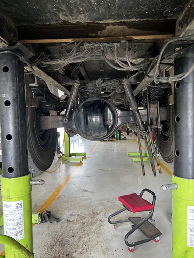 Suspension inspection on lift system